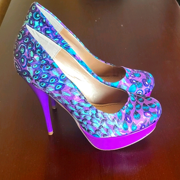 Shoe Dazzle Shoes - Shoedazzle purple pumps